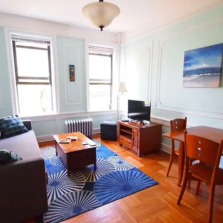 Hotel Sunny Brooklyn